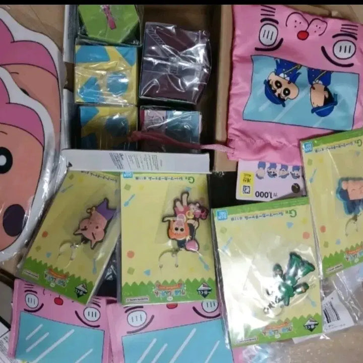 [BUNJANG] Crayon Shin-chan Character Goods Bundle Set / 짱구는못말려 캐릭터 상품 굿즈 세트 일괄