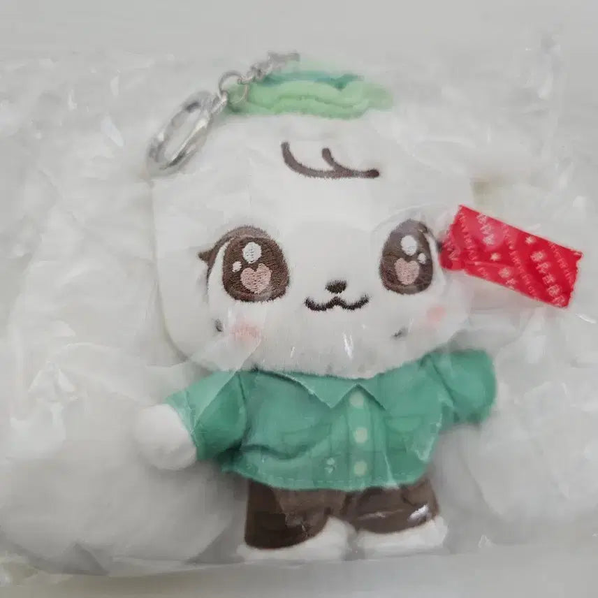 [BUNJANG] IVE Minive Everland Cast Plush Keychain Jang Wonyoung Cherry / 미개봉 아이브 ive 미니브 minive 에버랜드02 캐스트 플러시 키링 장원영 체리