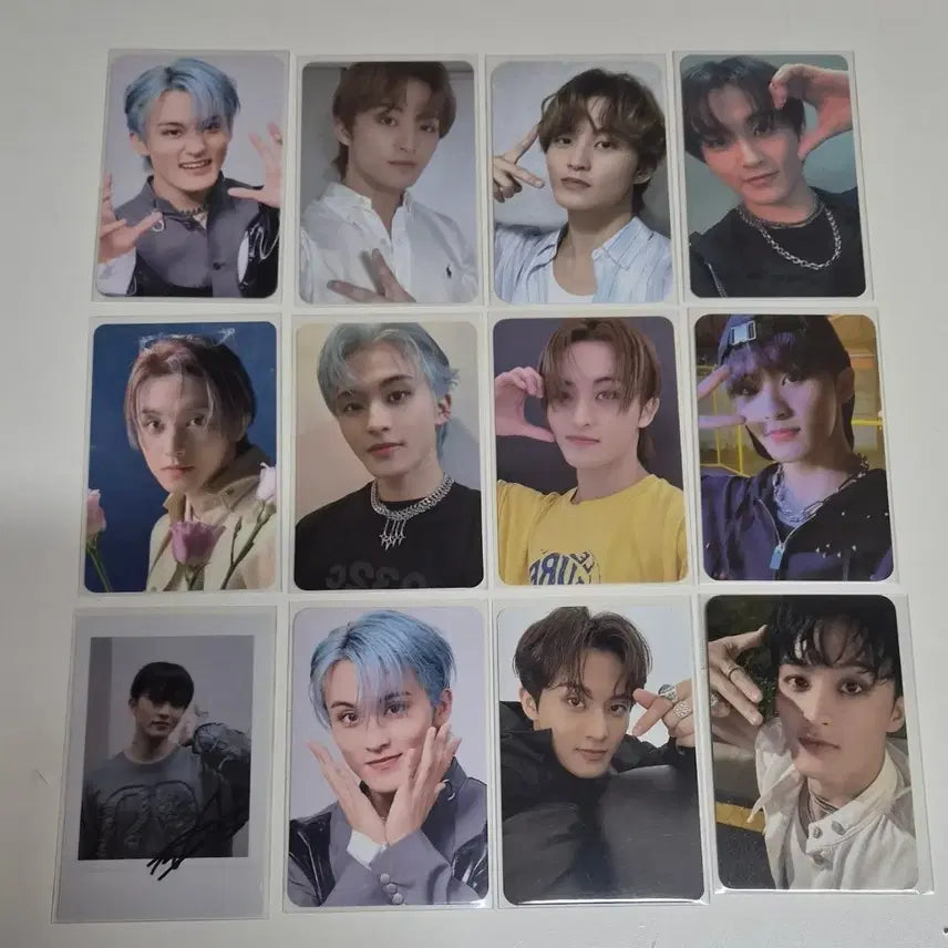 [BUNJANG] NCT Mark Photocard &amp; Plush Doll Bundle Set / 마크 포카 nct127 엔시티드림 어퍼룸 포토카드 인형 앨범 일괄
