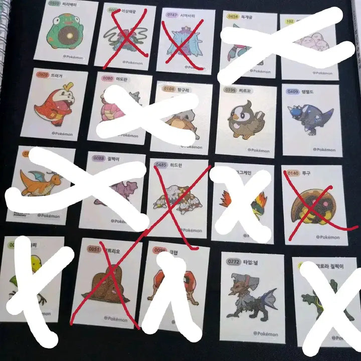 [BUNJANG] Pokemon Stickers Assorted (30th Anniversary Pikachu, Articuno Included) / 포켓몬 띠부띠부씰 다수 (6개) (30주년무우마,아트윅 포함)