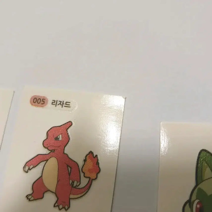 [BUNJANG] Pokemon Stickers Bundle Set: Bulbasaur, Snorlax, Oshawott, Eevee, Charmander, Sprigatito, Pawmi / 포켓몬 띠부씰 이상해씨 잠만보 꼬리선 이브이 리자드 냐오하 미니브