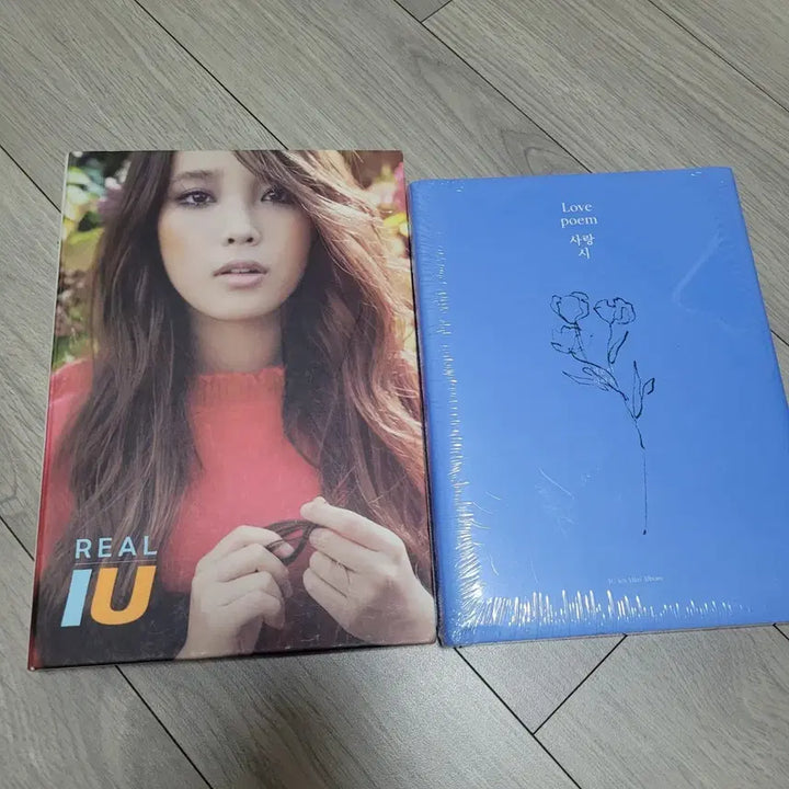 [BUNJANG] IU Love poem 5th Mini Album Unsealed / Sealed / 아이유 REAL IU 앨범 개봉 / Love poem 5집 미니앨범 미개봉