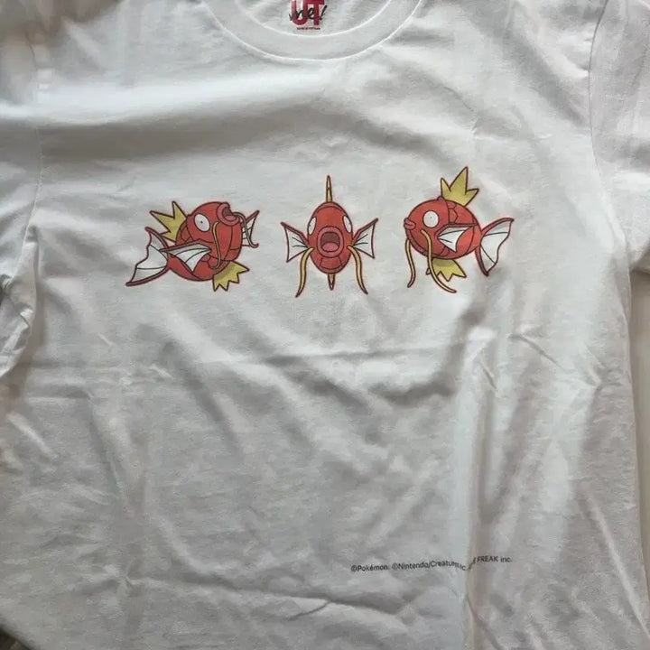[BUNJANG] Pokemon 30th Anniversary Magikarp Short-Sleeve T-Shirt (Limited Edition, Size M) / 포켓몬 30주년 잉어킹 반팔 한정판 M