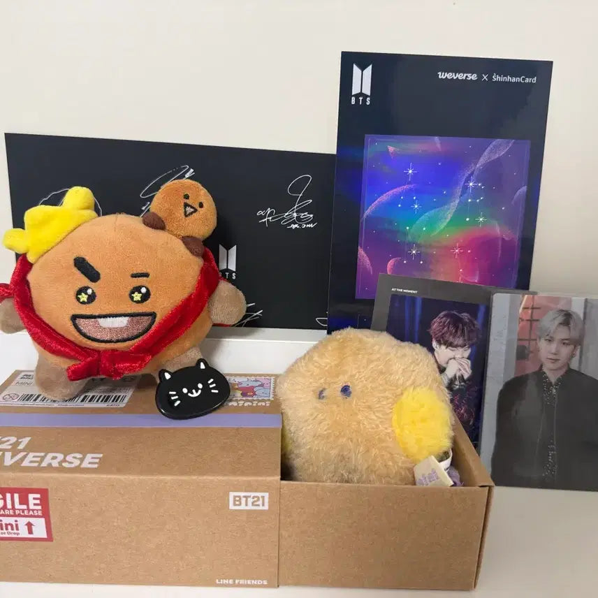 [BUNJANG] BTS Suga &amp; BT21 Shooky Bundle Set (Doll, Photocard, Postcard, Magnet, Sticker) / [일괄] BTS 슈가 &amp; BT21 슈키 굿즈 세트 (인형/포카/엽서/자석/스티커)