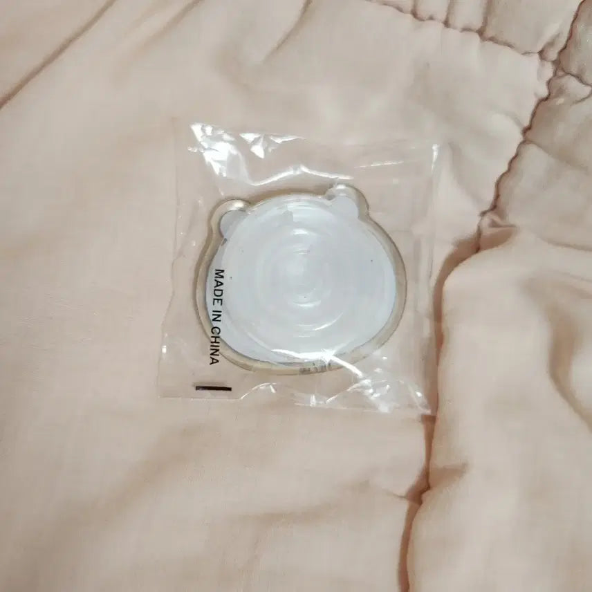 [BUNJANG] Chiikawa Tear Random Grip Tok Sealed / 먼작귀 치이카와 눈물 랜덤 그립톡 미개봉