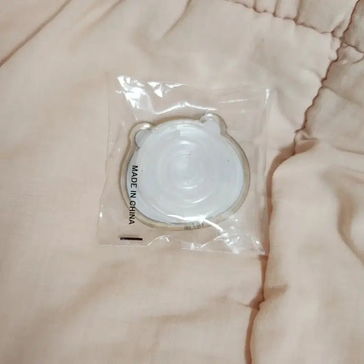 [BUNJANG] Chiikawa Tear Random Grip Tok Sealed / 먼작귀 치이카와 눈물 랜덤 그립톡 미개봉