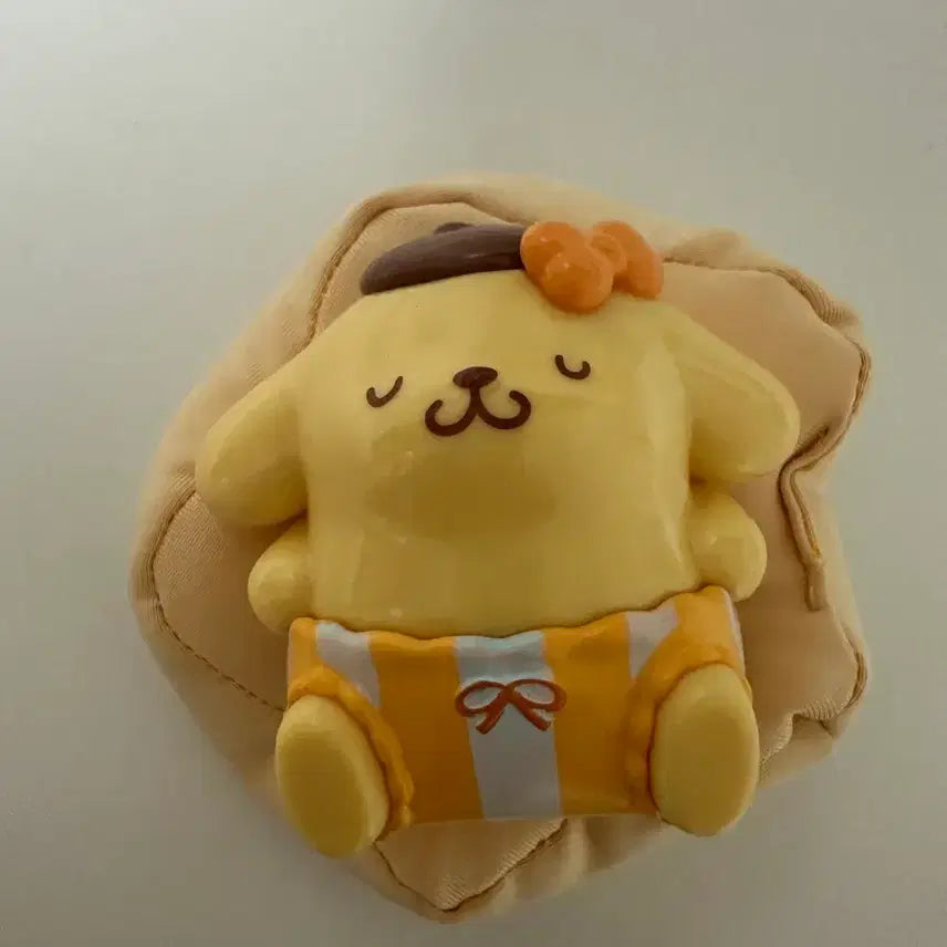 [BUNJANG] Sanrio Pompompurin Cushion Figure / 산리오 쿠션 피규어 폼폼푸린