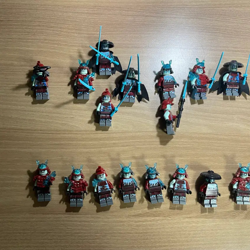 [BUNJANG] LEGO Ninjago Ice Swordsman Figure Set / 레고 닌자고 아이스 검객 피규어