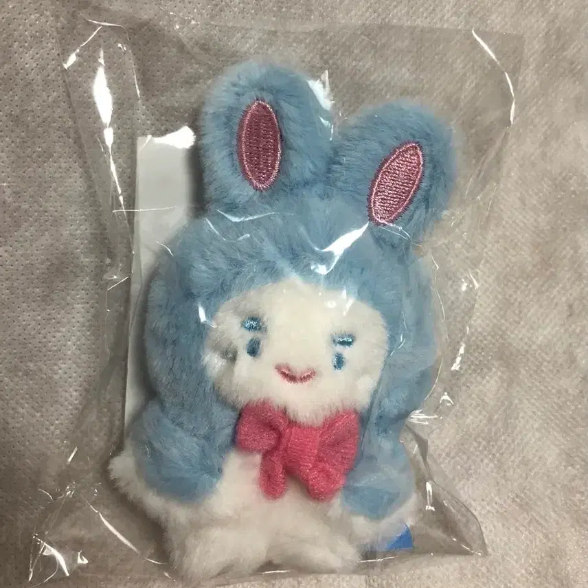 [BUNJANG] Onew Flat Jjingnyangi Magnet Doll &amp; Jjingz Hand Towel Bundle Set (Sealed) / 온유 납작 찡냥이 마그넷 인형, 찡즈 핸드타올 일괄(미개봉)