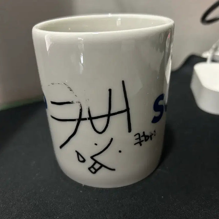 [BUNJANG] Cubin Signed Mug Cup / 쿠빈 싸인 머그컵