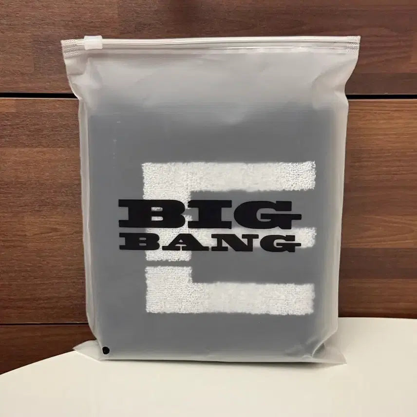 [BUNJANG] BIGBANG 20th Anniversary Media Exhibition Long Towel Slogan Piano Ver. / 빅뱅 20주년 기념 미디어 전시회 롱 타월 슬로건 피아노