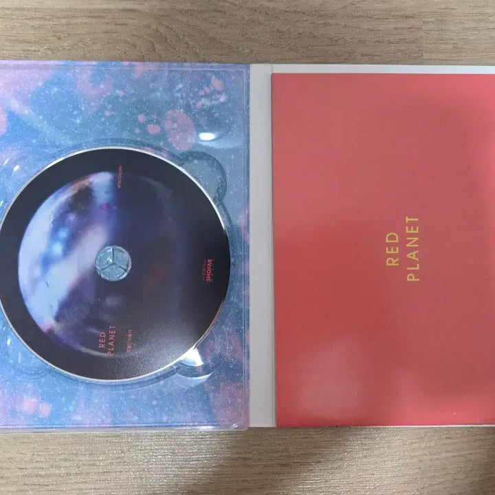 [BUNJANG] BOL4 1st Album Red Planet CD / 볼빨간사춘기 cd 앨범 1집 Red Planet