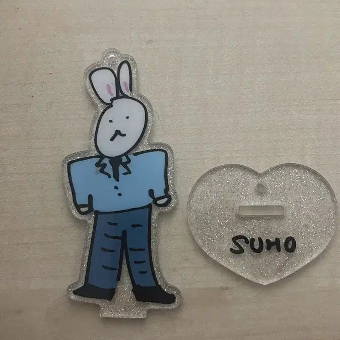 [BUNJANG] EXO SUHO Kim Junmyeon Acrylic Stand / 엑소 팬미 수호 김준면 아크릴 판매합니다.
