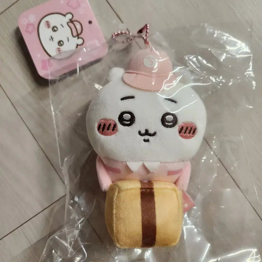 [BUNJANG] Chiikawa Mail Carrier Mascot (Chiikawa) / 치이카와 마켓 택배원 마스코트 (치이카와)