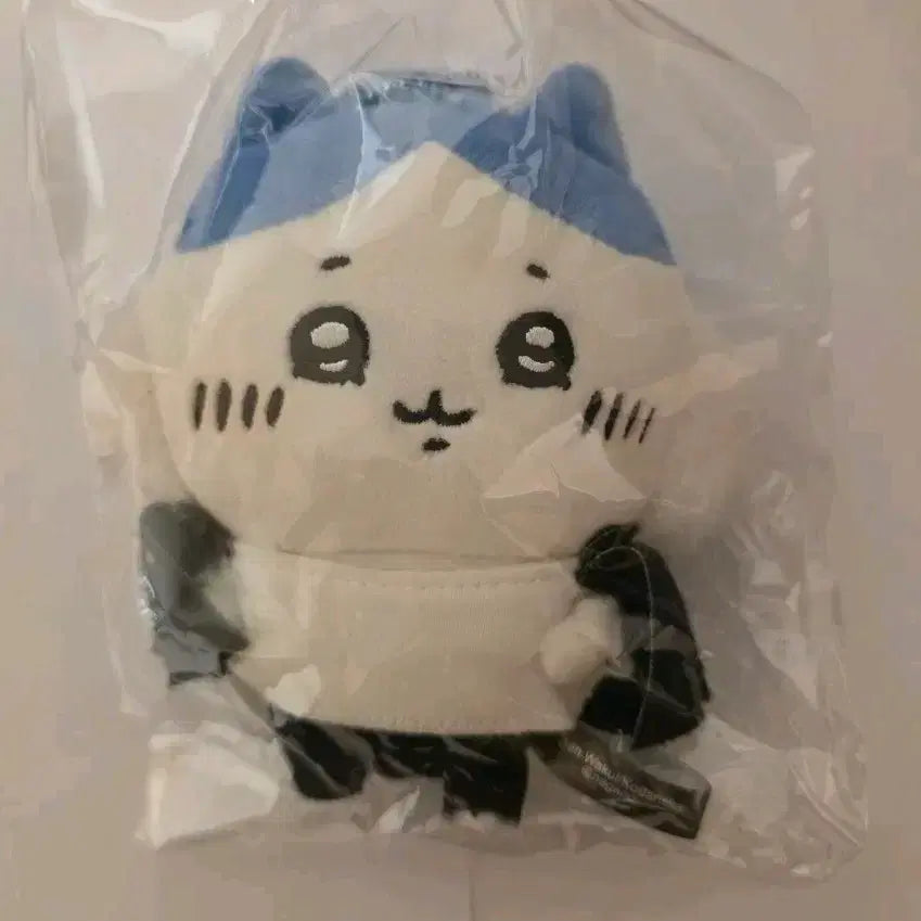 [BUNJANG] Chiikawa x Tokyo Revengers Hachware Mascot Plush / 치이카와 도쿄리벤져스 도리벤 하치와레 마스코트 인형