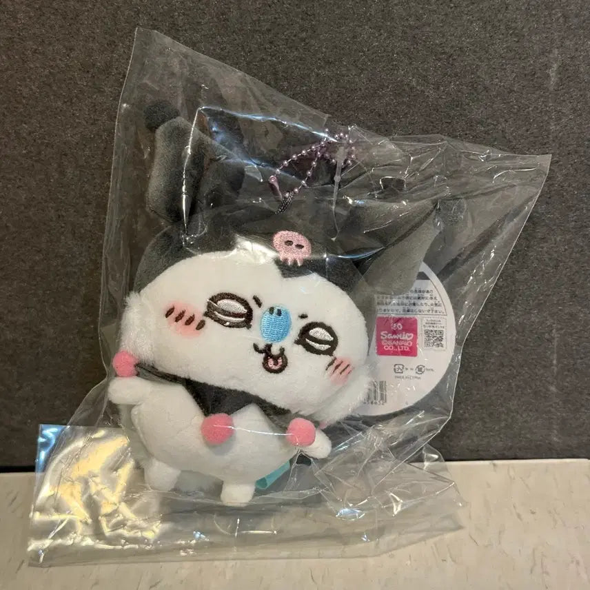 [BUNJANG] Chiikawa x Sanrio Momonga Kuromi Mascot Plush / (정품) 치이카와x산리오 모몽가 쿠로미 마스코트 인형
