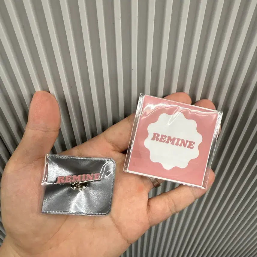 [BUNJANG] Resene Remind Badge / 리센느 리마인 뱃지