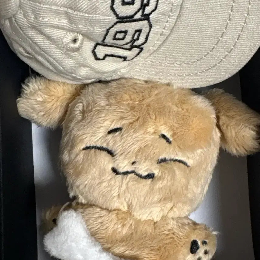 [BUNJANG] Woodz Seungyeon Hat Keyring / 몽몽여니 판매합니다