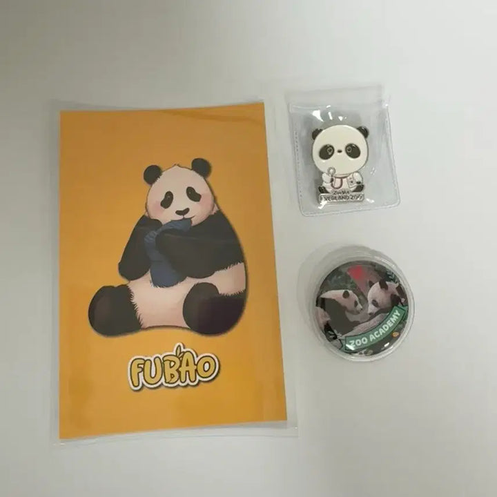[BUNJANG] Fu Bao Veterinarian Badge Set / 푸바오 수의사 배지