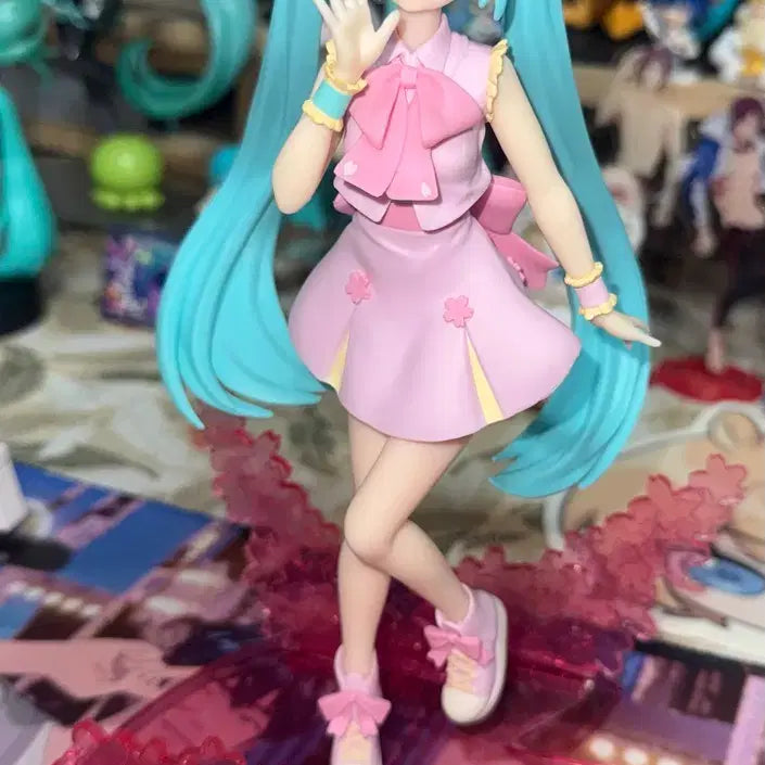[BUNJANG] Hatsune Miku Spring Omoratsu Figure / 하츠네 미쿠 스프링 오무타츠 피규어