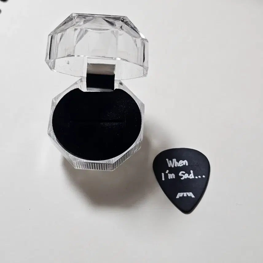 [BUNJANG] P1Harmony Theo Sad Song Backstage Guitar Pick / 피원하모니 테오 새드송 역조공 기타 피크