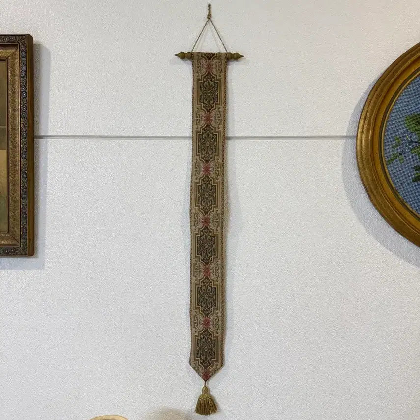 [BUNJANG] Antique German "Bell Pull" Tapestry Wall Hanging / 독일산 앤틱 벨풀 타피스트리 벽걸이 장식