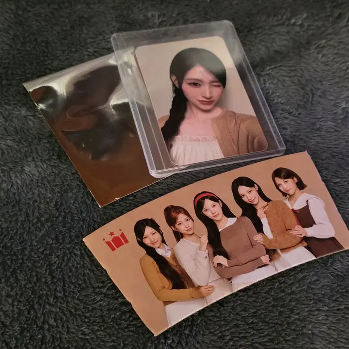 [BUNJANG] Hallis x RESCENE Official Merchandise Photocards (Wonhee, Minami, Liv, May, JENA) / 신상 할리스 한정 공식굿즈 사진 셀카 포카 RESCENE 원이 미나미 리브 메이 제나