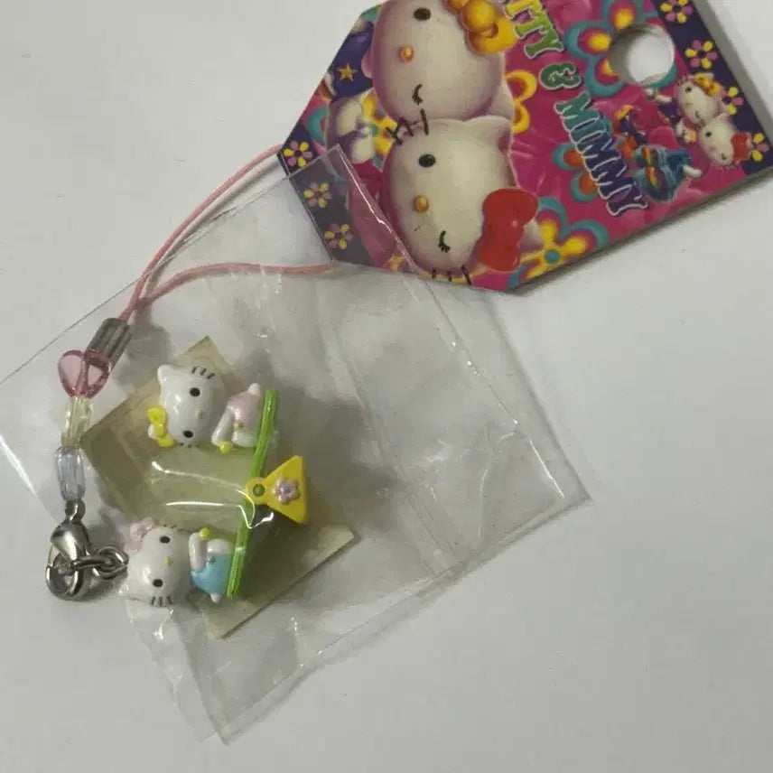[BUNJANG] Hello Kitty Mimi Strap Keychain Seesaw Playground Kindergarten Vintage / 미개봉 고전 키티 미미 스트랩 키링 시소 놀이터 유치원 빈티지