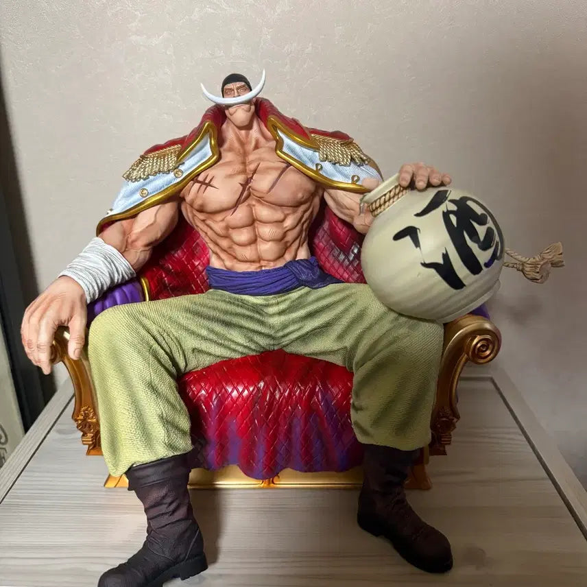 [BUNJANG] Whitebeard Statue One Piece Resin Figure / bt 흰수염 좌상 원피스 레진 피규어