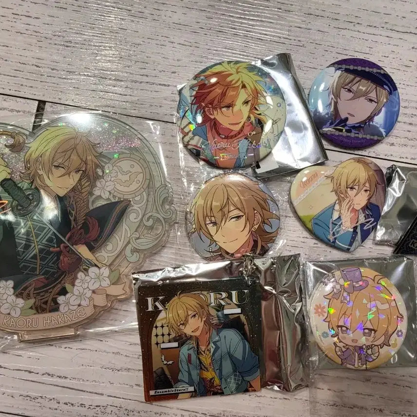 [BUNJANG] Kaoru Acrylic Badge Bundle Set / 카오루 아크릴 뱃지 일괄