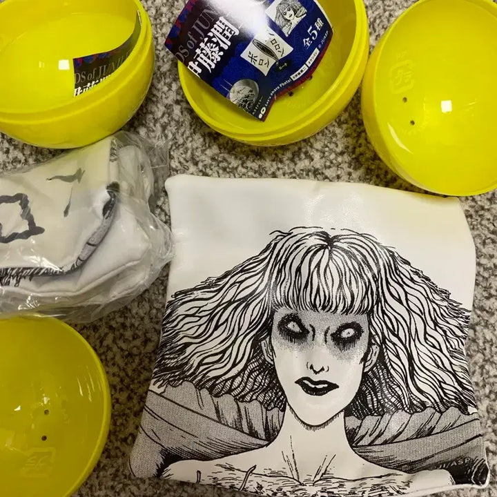 [BUNJANG] Junji Ito Tomie Pouch / 일본 정품 이토준지 토미에 파우치 굿즈 가챠 (새상품)