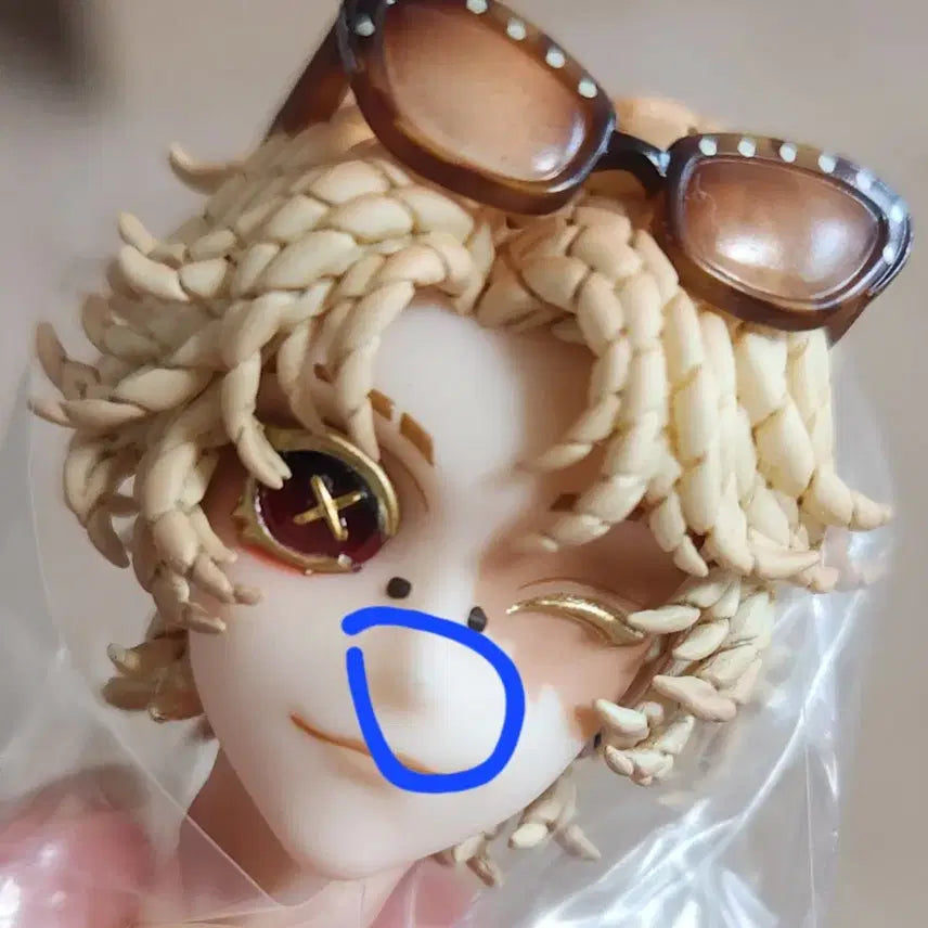[BUNJANG] Identity V Explorer Deluxe Edition Merchandise with Figure (Code Excluded) / 제5인격 탐사원 호화판 피규어 포함 굿즈 판매 진실추론 (코드 제외)