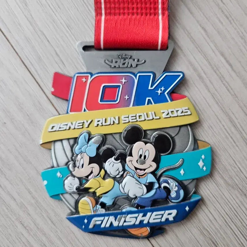 [BUNJANG] Disney Run Seoul 2025 10K Finisher Medal / 2025 디즈니 마라톤 완주 메달 10km
