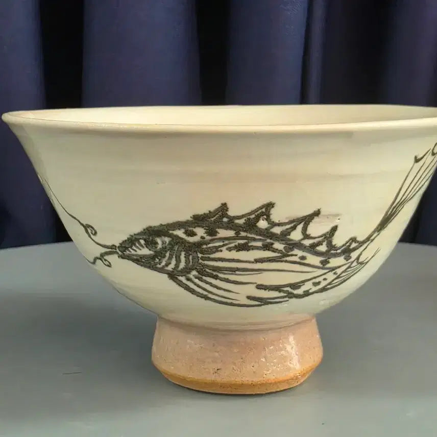 [BUNJANG] Kim Hak-jae Cheonjeon Celadon Fish Pattern Tea Bowl / 도예명장 청전 김학재 어문 다완