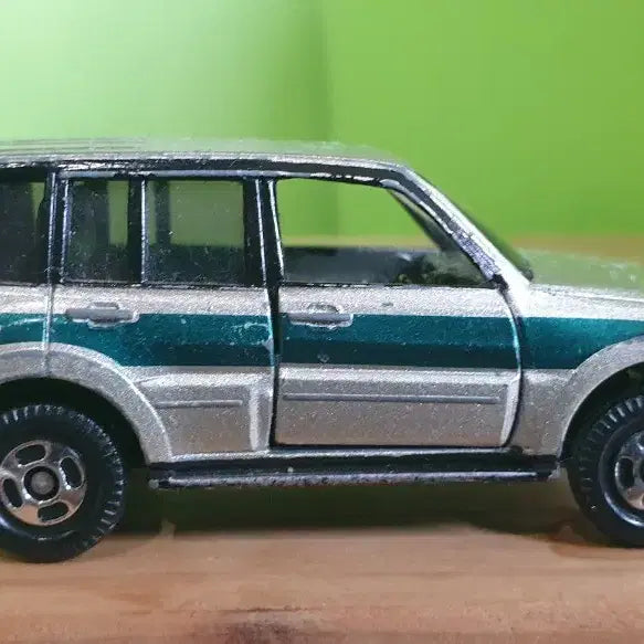 [BUNJANG] Tomica No. 85 Mitsubishi Pajero 4th Gen Model / 토미카 No. 85 미쓰비시 파제로(Mitsubishi Pajero) 4세대 모델