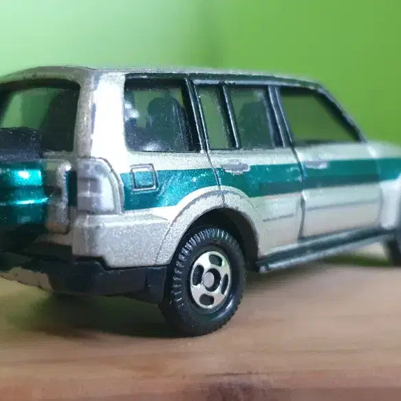 [BUNJANG] Tomica No. 85 Mitsubishi Pajero 4th Gen Model / 토미카 No. 85 미쓰비시 파제로(Mitsubishi Pajero) 4세대 모델