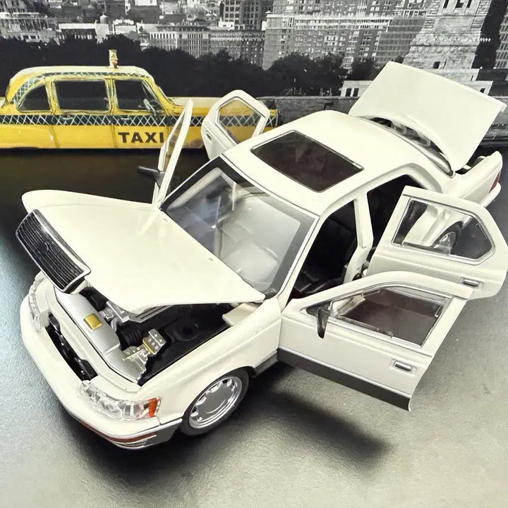 [BUNJANG] 1/24 Lexus LS400 Diecast Model (6-Door Full Open) / 1/24 렉서스 LS400 올드카 다이캐스트 (6도어 풀오픈)