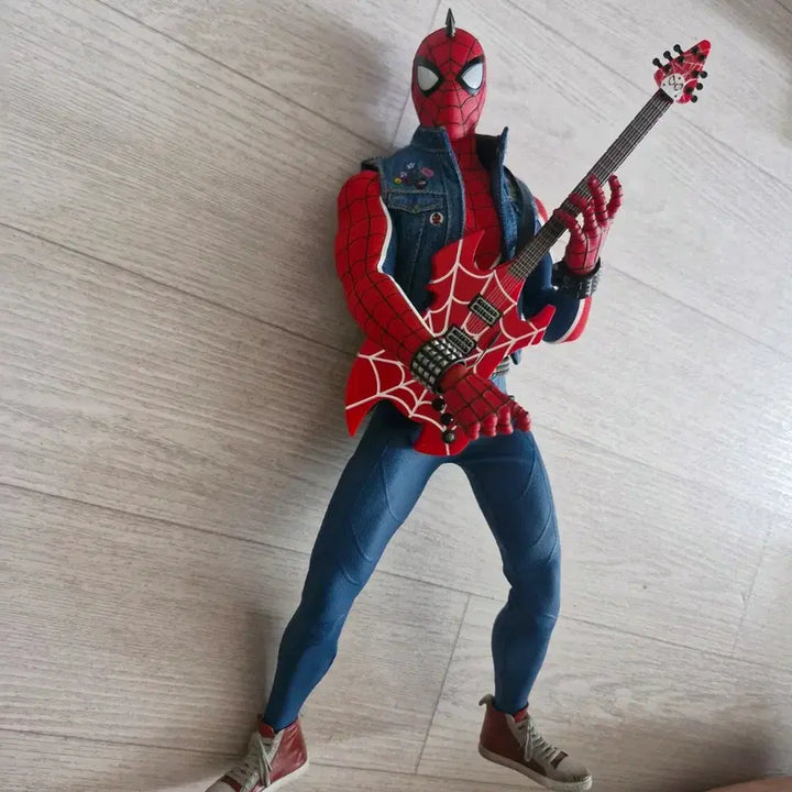 [BUNJANG] Hot Toys Spider-Punk Figure (Body Only, No Box) / 핫토이 스파이더펑크 VGM32 판매 (본체만 박스x)