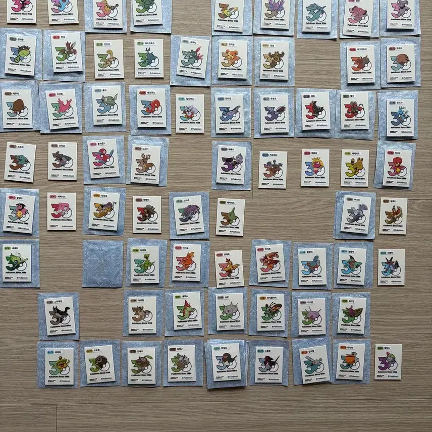 [BUNJANG] Pokemon 30th Anniversary Logo Stickers (1013 types) / 포켓몬 30주년 로고 띠부씰 1013종 교환