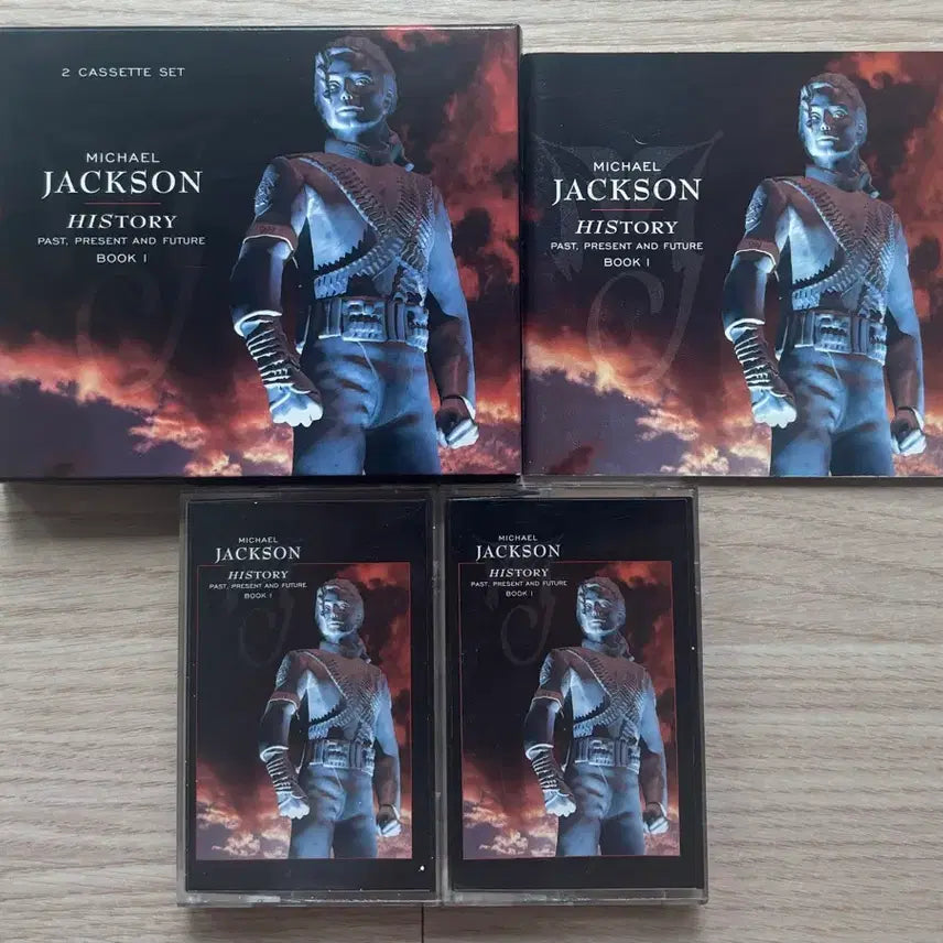 [BUNJANG] Michael Jackson HIStory: Past, Present and Future, Book I Double Cassette Tape Album (Sony Music Licensed) / 마이클 잭슨 HIStory 소니뮤직 라이센스 더블 카세트 테이프 음반