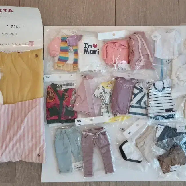 [BUNJANG] TTYA Mari Full Set (Includes various outfits, wig, and cloth diaper) / 티티야 usd 마리 풀세트(의상다수,가발,강보)