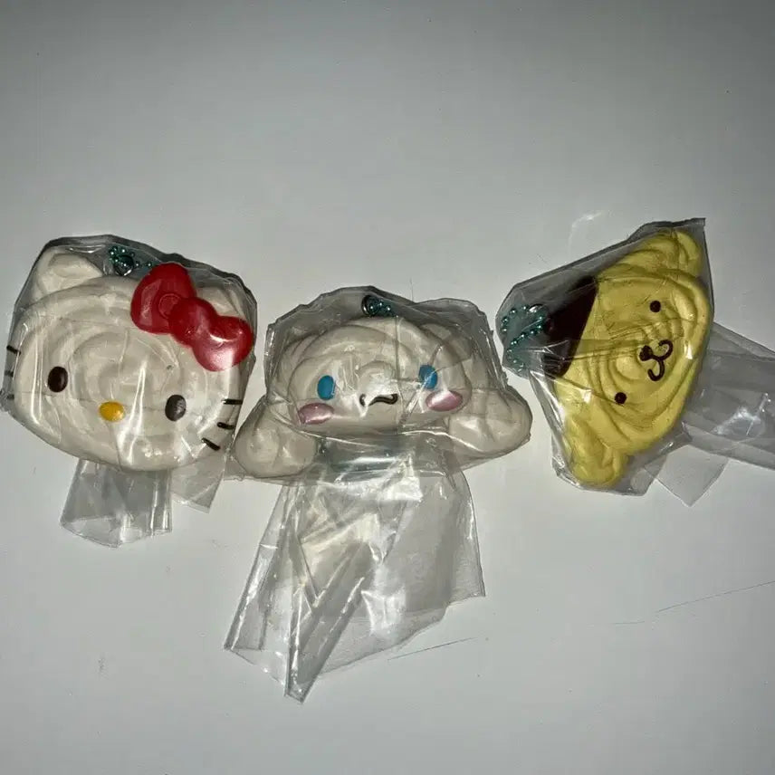 [BUNJANG] Sanrio Merengue Cookie Gacha Bundle Set / 산리오 머랭쿠키 가챠 일괄 판매