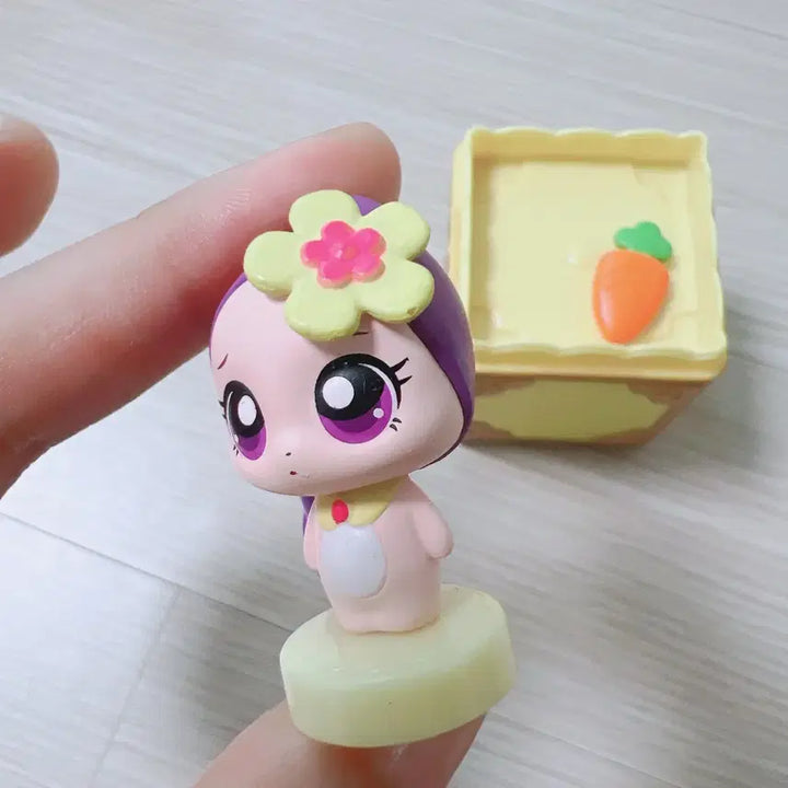 [BUNJANG] Boo-Kking Character Figure with Storage Box / 부끄핑 피규어
