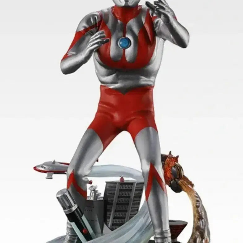 [BUNJANG] Ultraman 60th Anniversary Ichiban Kuji Prize A Figure (Sealed) / 미개봉)  울트라맨 60주년 제일복권 A상 피규어 팝니다