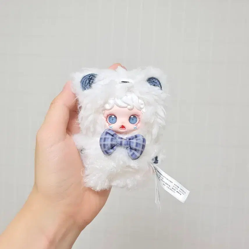 [BUNJANG] MiYooKoo Hug White Doll Keyring / 미오코 포옹 화이트 인형 키링 새상품
