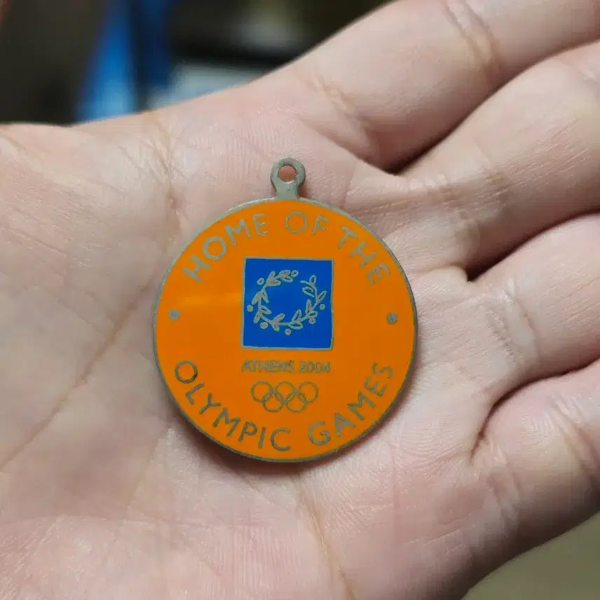 [BUNJANG] Vintage 2004 Athens Olympics Commemorative Medal Pendant / 빈티지 2004 아테네 올림픽 기념 메달 펜던트