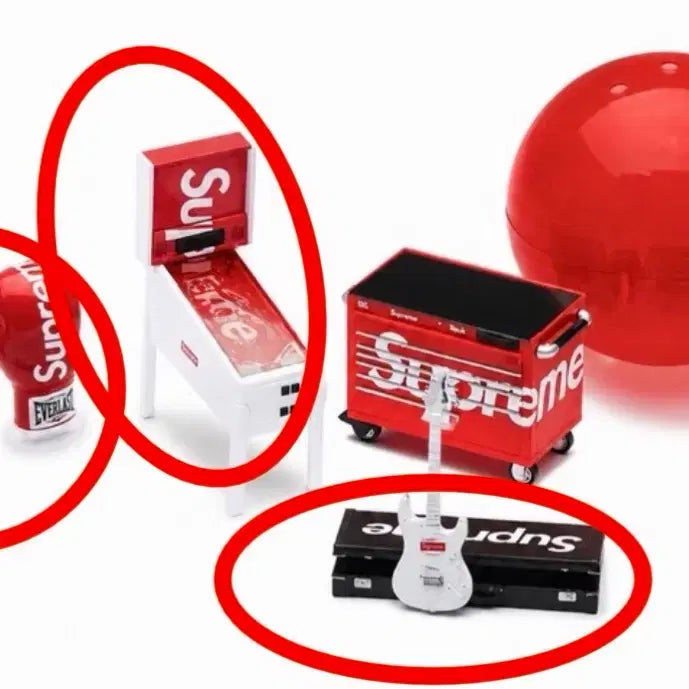 [BUNJANG] Supreme Gacha 3종 Set (Pinball, Guitar, Glove) Bundle Set / [미개봉 새상품] 슈프림 가챠 3종 (핀볼, 기타, 글러브) 일괄