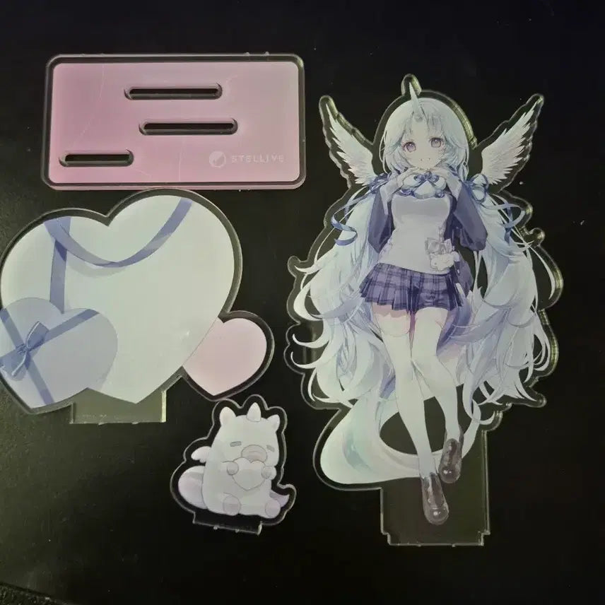 [BUNJANG] Ayatsuno Yuni Valentine Acrylic Stand / 아야츠노 유니 발렌타인 아크릴스탠드