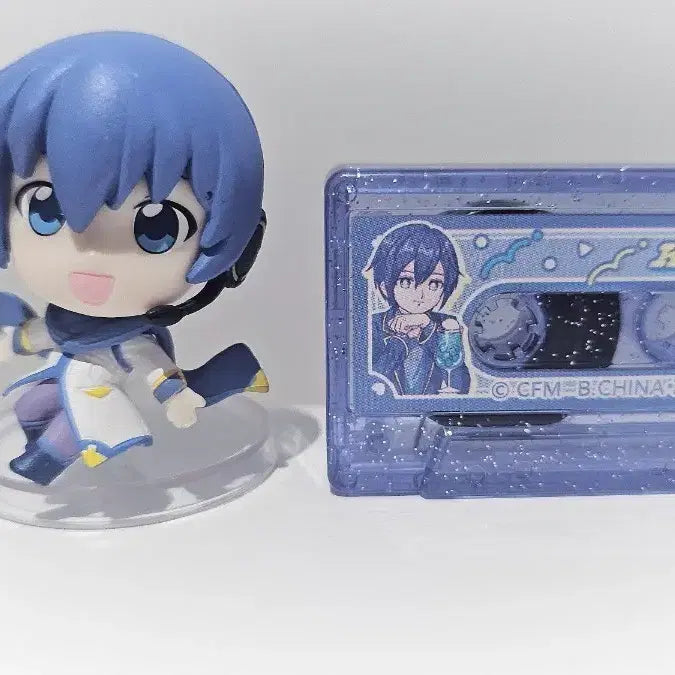 [BUNJANG] Kaito Mini Gacha Figure &amp; Cassette Tape Keychain Set / 카이토 세트로 팔아요