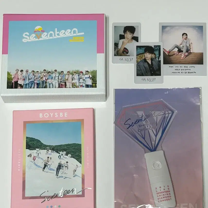 [BUNJANG] SEVENTEEN 2016 Shining Diamond Concert Official Light Stick and Album Bundle Set / [무료배송] 세븐틴 2016 샤다콘 응원봉 및 앨범 일괄